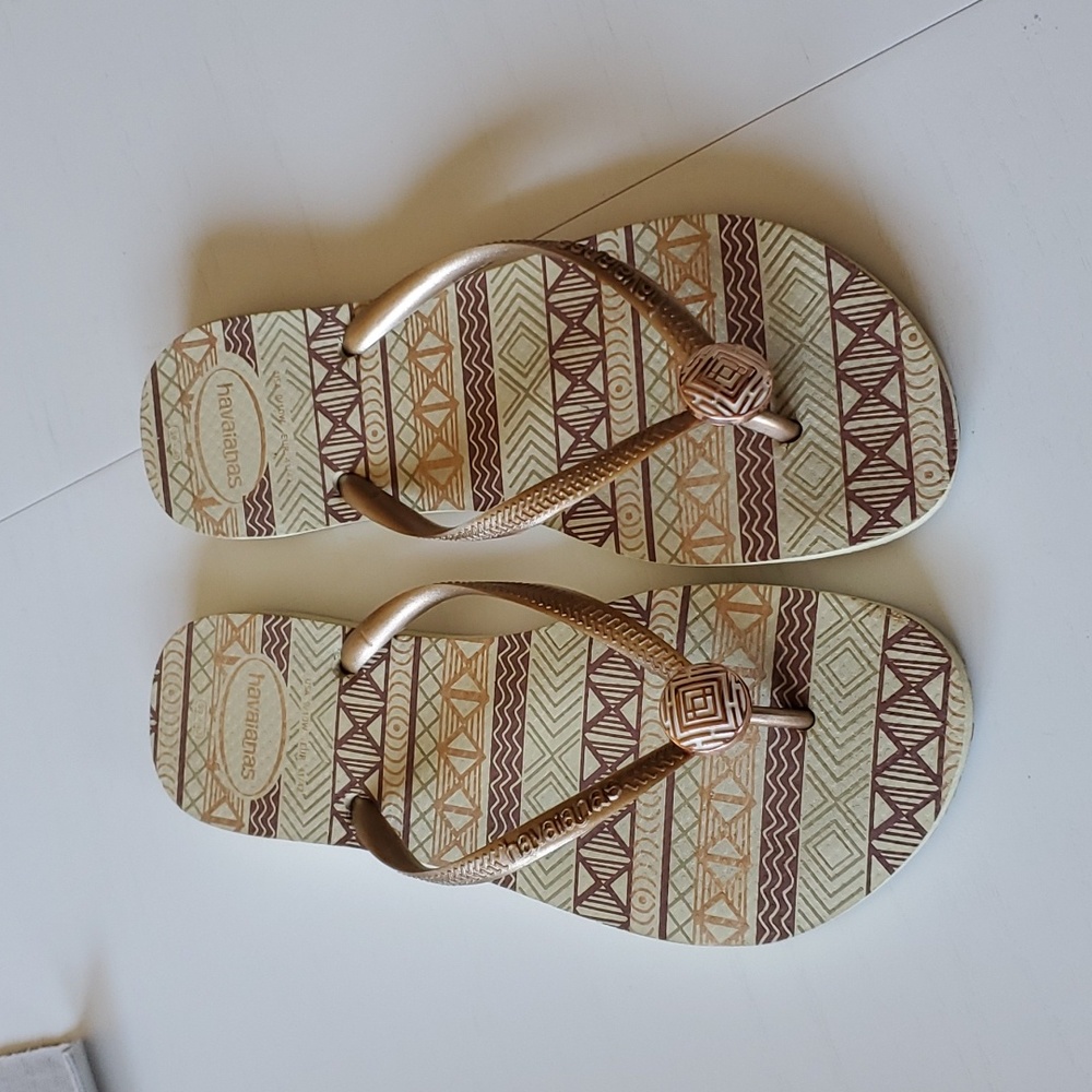 Havaianas flip flops